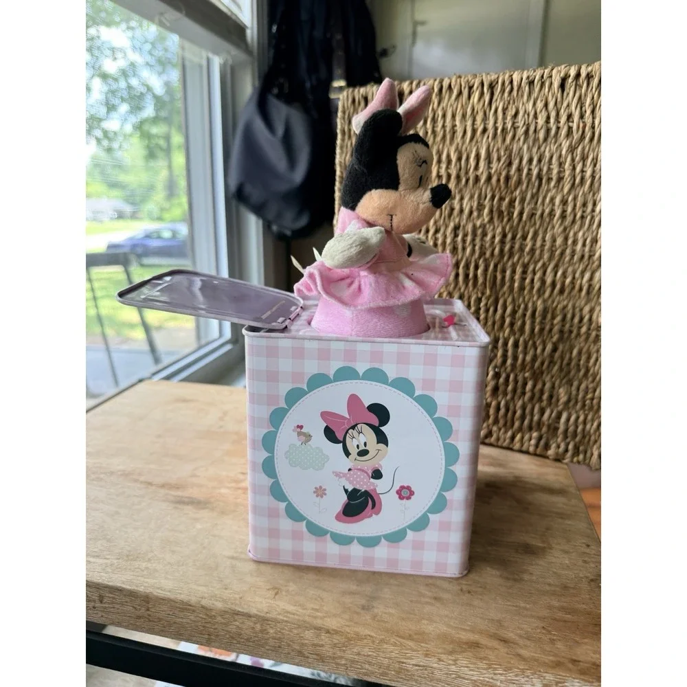 Disney 2014 Minnie Mouse 